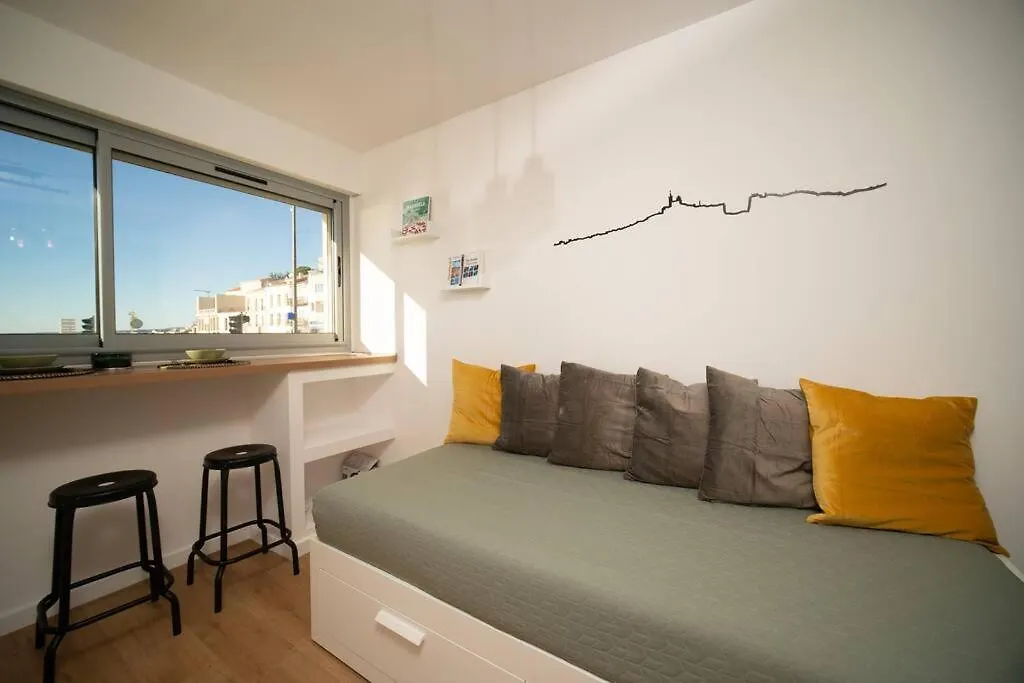 Apartment With Sea View 50M From The Beach 마르세유 0*,